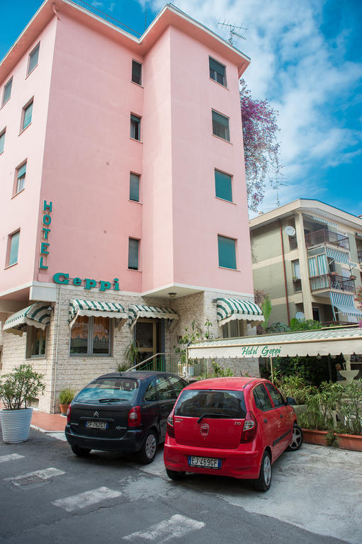 Hotel Geppi Pietra Ligure Luaran gambar