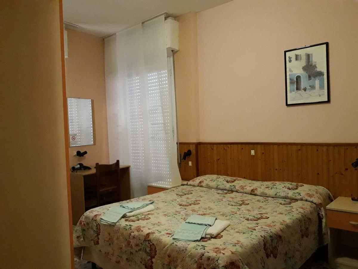 Hotel Geppi Pietra Ligure Luaran gambar