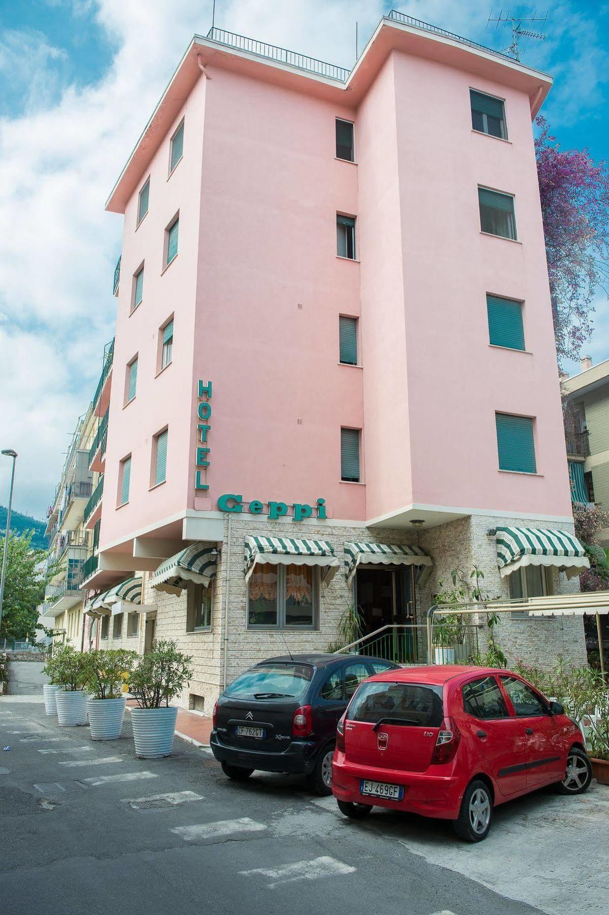 Hotel Geppi Pietra Ligure Luaran gambar