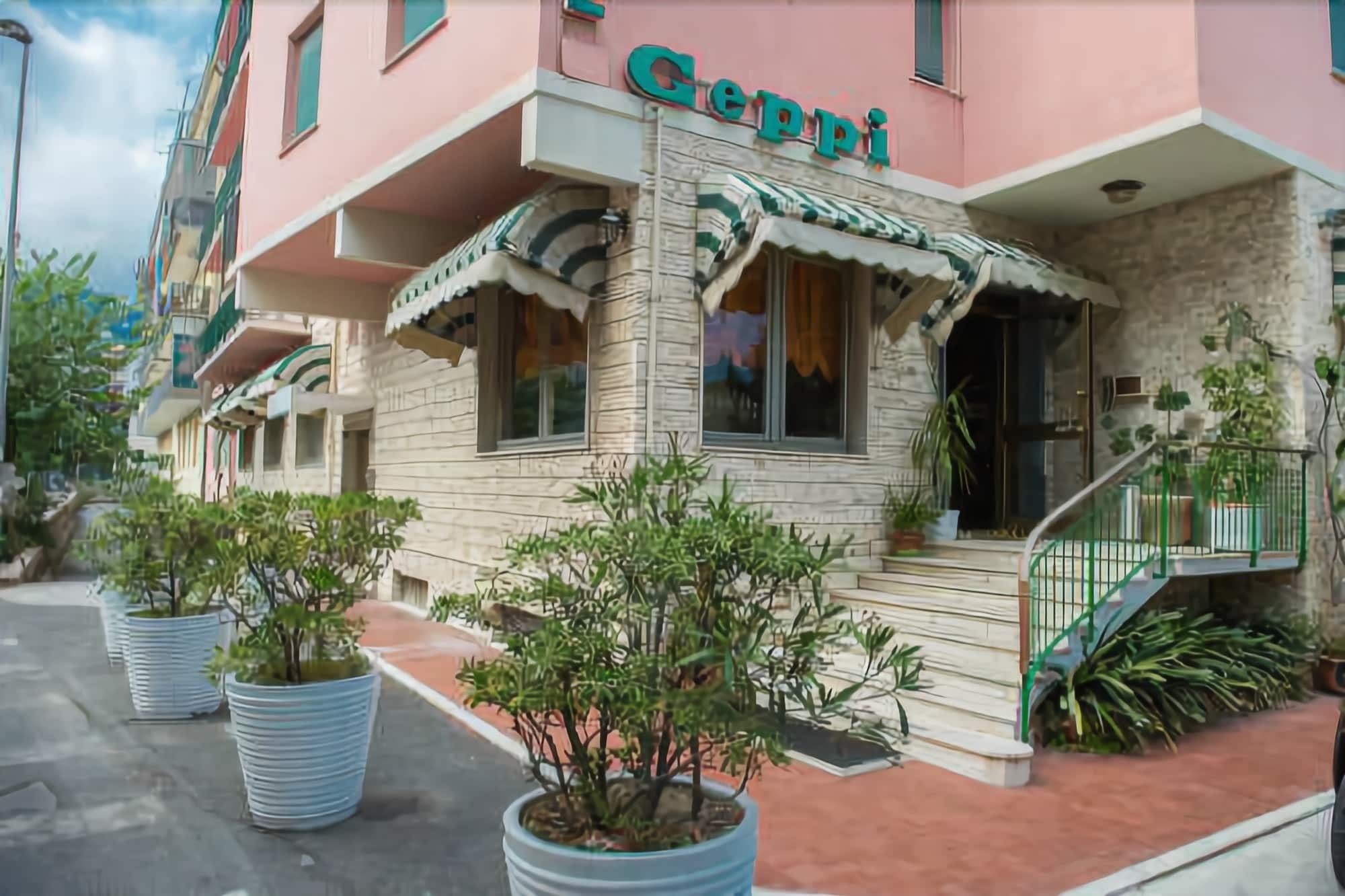 Hotel Geppi Pietra Ligure Luaran gambar