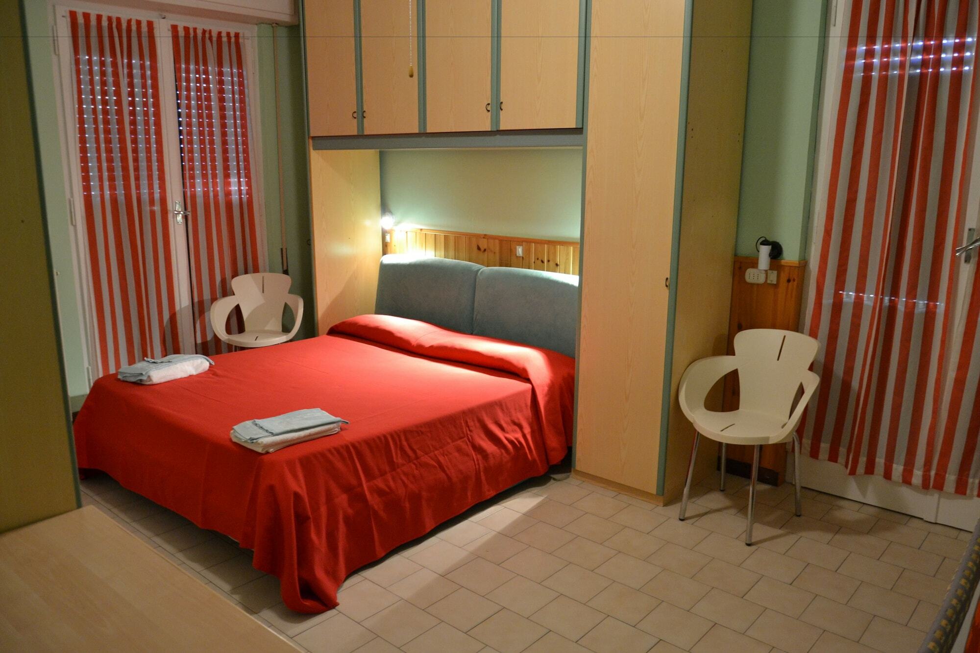 Hotel Geppi Pietra Ligure Luaran gambar